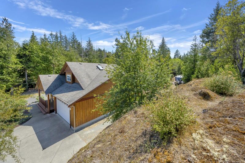 FEATURED LISTING: B - 2730 Phillips Rd Sooke
