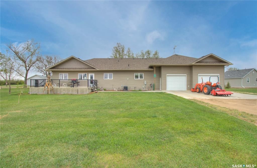 Main Photo: 91 1st Street East in Birsay: Residential for sale : MLS®# SK927041