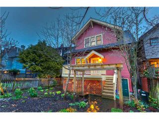 Photo 2: 2864 W 3RD Avenue in Vancouver: Kitsilano House for sale (Vancouver West)  : MLS®# V880454