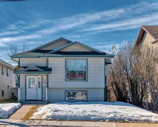 Main Photo: 5842 57 Avenue: Red Deer Detached for sale : MLS®# A2126332