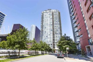 Photo 1: 2605 33 SMITHE Street in Vancouver: Yaletown Condo for sale in "COOPER LOOKOUT" (Vancouver West)  : MLS®# R2463431