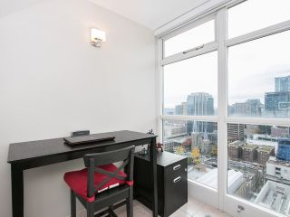 Photo 3: 2601 438 SEYMOUR Street in Vancouver: Downtown VW Condo for sale in "CONFERENCE PLAZA" (Vancouver West)  : MLS®# R2221767