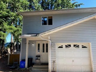 Photo 1: 264A Westgate Rd in Campbell River: CR Willow Point Half Duplex for sale : MLS®# 850942