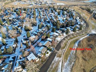 Photo 2: 440 Parkridge Rise SE in Calgary: Parkland Detached for sale : MLS®# A2093068