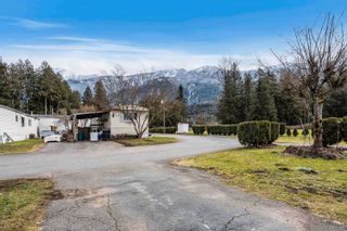 Photo 19: 38 52324 YALE Road: Rosedale Manufactured Home for sale in "Gordania" (East Chilliwack)  : MLS®# R2857065