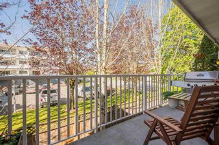 Photo 4: 2 5355 201A Street in Langley: Langley City Townhouse for sale in "PACIFIC COURT" : MLS®# R2874057