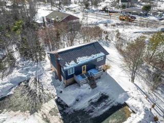Photo 8: 5106 Highway 7 in Porters Lake: 31-Lawrencetown, Lake Echo, Port Multi-Family for sale (Halifax-Dartmouth)  : MLS®# 202402600