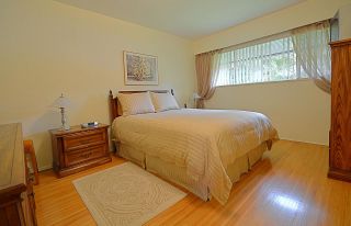 Photo 6: 6736 6TH Street in Burnaby: Burnaby Lake House for sale (Burnaby South)  : MLS®# R2082925