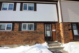Photo 1: 2 24 Stradford Street in Winnipeg: Crestview Condominium for sale (5H)  : MLS®# 202305040