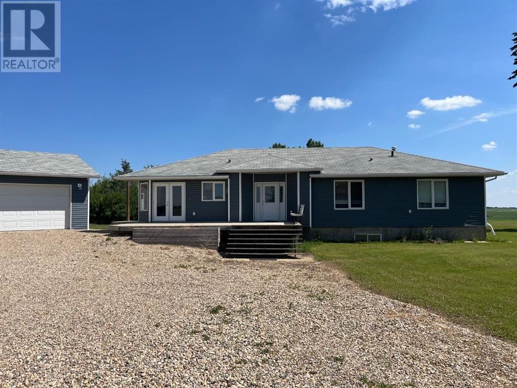 Main Photo: 60055 TWP RD 444 in Rural Wainwright No. 61, M.D. of: House for sale : MLS®# A2064763