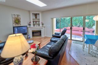 Photo 8: 1 4341 Crownwood Lane in VICTORIA: SE Broadmead Row/Townhouse for sale (Saanich East)  : MLS®# 833554