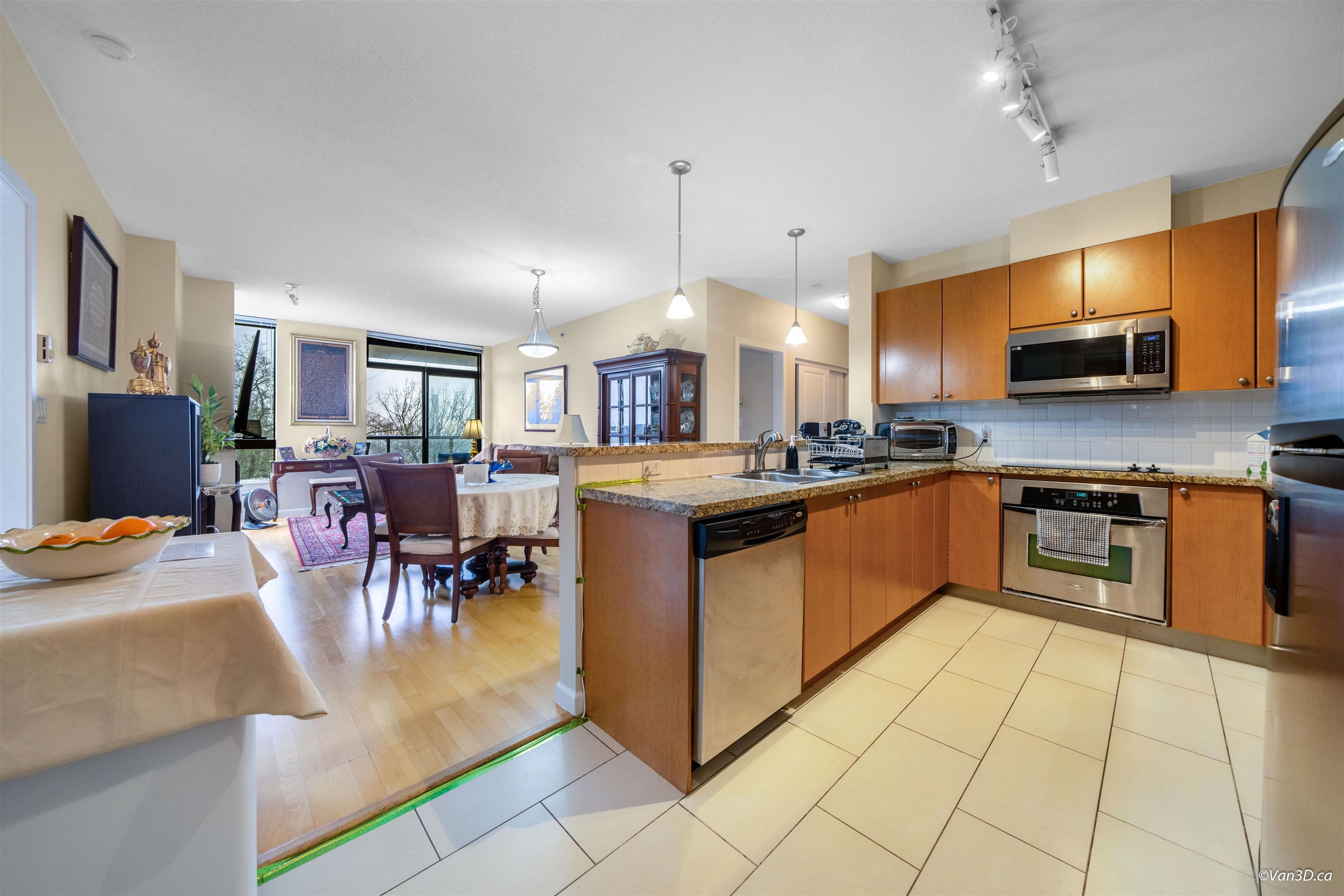 503 11  East ROYAL Avenue, New Westminster