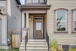 Photo 2: 1303 NEW BRIGHTON Drive SE in Calgary: New Brighton House for sale : MLS®# C4137710