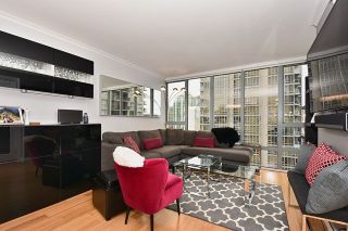 Photo 2: 1307 950 CAMBIE Street in Vancouver: Yaletown Condo for sale in "PACIFIC PLACE LANDMARK 1" (Vancouver West)  : MLS®# R2028086