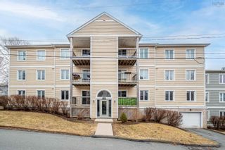 Photo 1: 111 118 Rutledge Street in Bedford: 20-Bedford Residential for sale (Halifax-Dartmouth)  : MLS®# 202405077