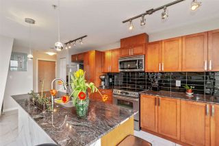 Photo 11: 802 306 SIXTH Street in New Westminster: Uptown NW Condo for sale in "Amadeo" : MLS®# R2642291