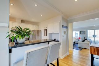 Photo 7: B 113 Superior St in Victoria: Vi James Bay Row/Townhouse for sale : MLS®# 921338