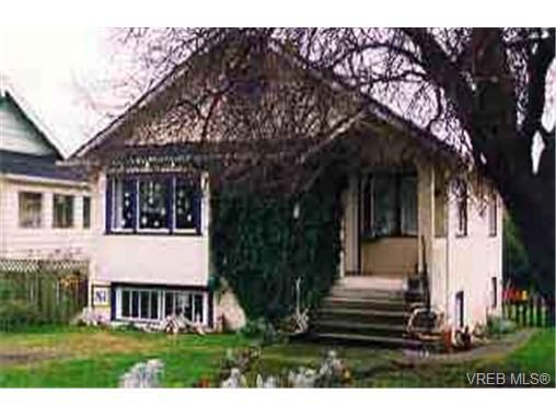 Main Photo: 961 Wollaston St in VICTORIA: Es Old Esquimalt House for sale (Esquimalt)  : MLS®# 203721