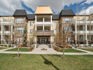 Main Photo: 301 39 Quarry Gate SE in Calgary: Douglasdale/Glen Apartment for sale : MLS®# A2126390