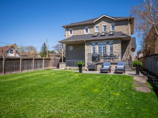 Photo 35: 18 Highland Hill in Toronto: Yorkdale-Glen Park House (2-Storey) for sale (Toronto W04)  : MLS®# W8274156