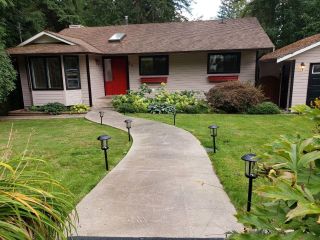 Photo 1: 24 BIRCH Wynd in Port Moody: Anmore House for sale : MLS®# R2778509