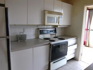 Photo 10: 403 2288 PINE Street in Vancouver: Fairview VW Condo for sale in "The Fairview" (Vancouver West)  : MLS®# R2546648