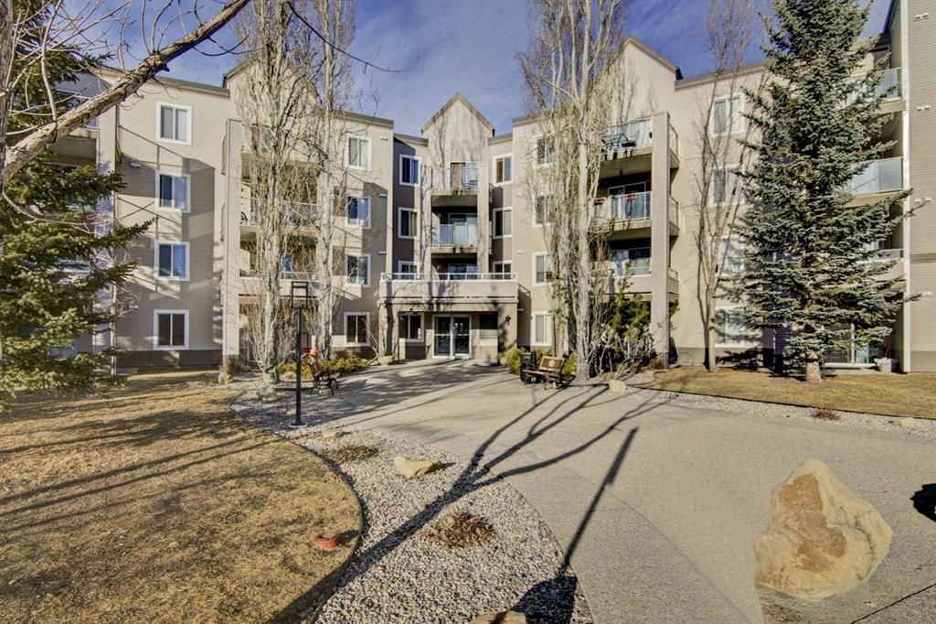 Main Photo: 102 4000 Somervale Court SW in Calgary: Somerset Apartment for sale : MLS®# A1245467
