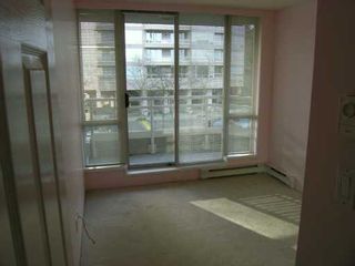 Photo 5: 202 9623 MANCHESTER DR in Burnaby: Cariboo Condo for sale in "STRATHMORE TOWERS" (Burnaby North)  : MLS®# V567191