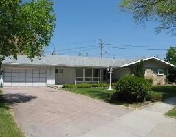 Photo 1: 159 GILIA Drive in WINNIPEG: West Kildonan / Garden City Residential for sale (North West Winnipeg)  : MLS®# 2812248