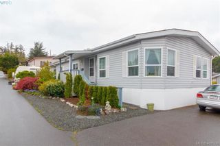 Photo 2: 145 7 Chief Robert Sam Lane in VICTORIA: VR Glentana Manufactured Home for sale (View Royal)  : MLS®# 811820