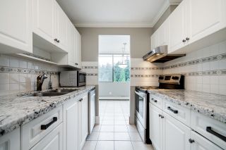 Photo 10: 1102 4200 MAYBERRY Street in Burnaby: Metrotown Condo for sale in "TIMES SQUARE" (Burnaby South)  : MLS®# R2788747