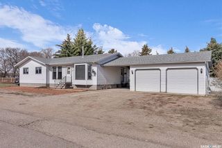 Photo 1: 109 3rd Avenue in Harris: Residential for sale : MLS®# SK967146