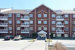 Photo 1: 38 189 Lake Driveway W in Ajax: South West Condo for sale : MLS®# E2615874