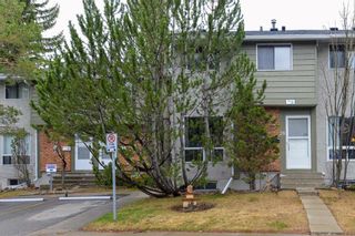 Photo 1: 28 6915 Ranchview Drive NW in Calgary: Ranchlands Row/Townhouse for sale : MLS®# A2128693