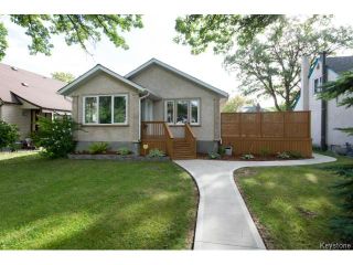 Photo 1: 343 Winchester Street in WINNIPEG: St James Residential for sale (West Winnipeg)  : MLS®# 1319621