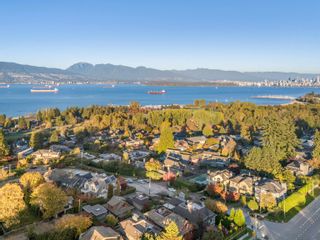 Photo 32: 1992 SASAMAT Street in Vancouver: Point Grey House for sale (Vancouver West)  : MLS®# R2829536