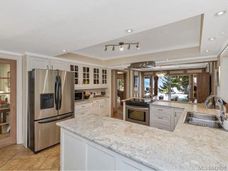 Photo 9: 371 McCurdy Dr in MALAHAT: ML Mill Bay House for sale (Malahat & Area)  : MLS®# 842698