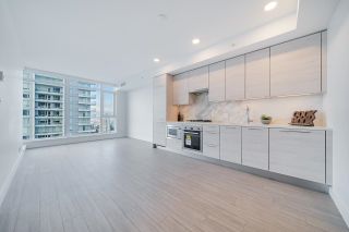 Photo 3: 2708 4458 BERESFORD Street in Burnaby: Metrotown Condo for sale in "Sun Tower 1" (Burnaby South)  : MLS®# R2741474