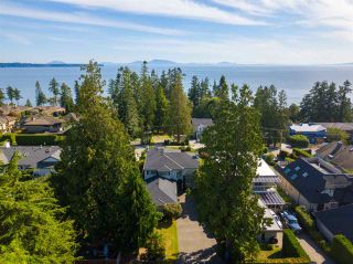 Photo 38: 13419 MARINE Drive in Surrey: Crescent Bch Ocean Pk. House for sale (South Surrey White Rock)  : MLS®# R2492166