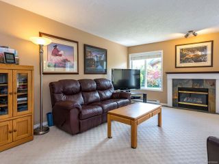 Photo 3: 1307 Ridgemount Dr in COMOX: CV Comox (Town of) House for sale (Comox Valley)  : MLS®# 788695