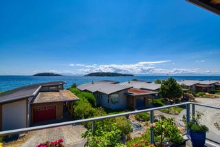 Photo 8: 6500 WILDFLOWER Place in Sechelt: Sechelt District Townhouse for sale in "WAKEFIELD BEACH - 2ND WAVE" (Sunshine Coast)  : MLS®# R2604222