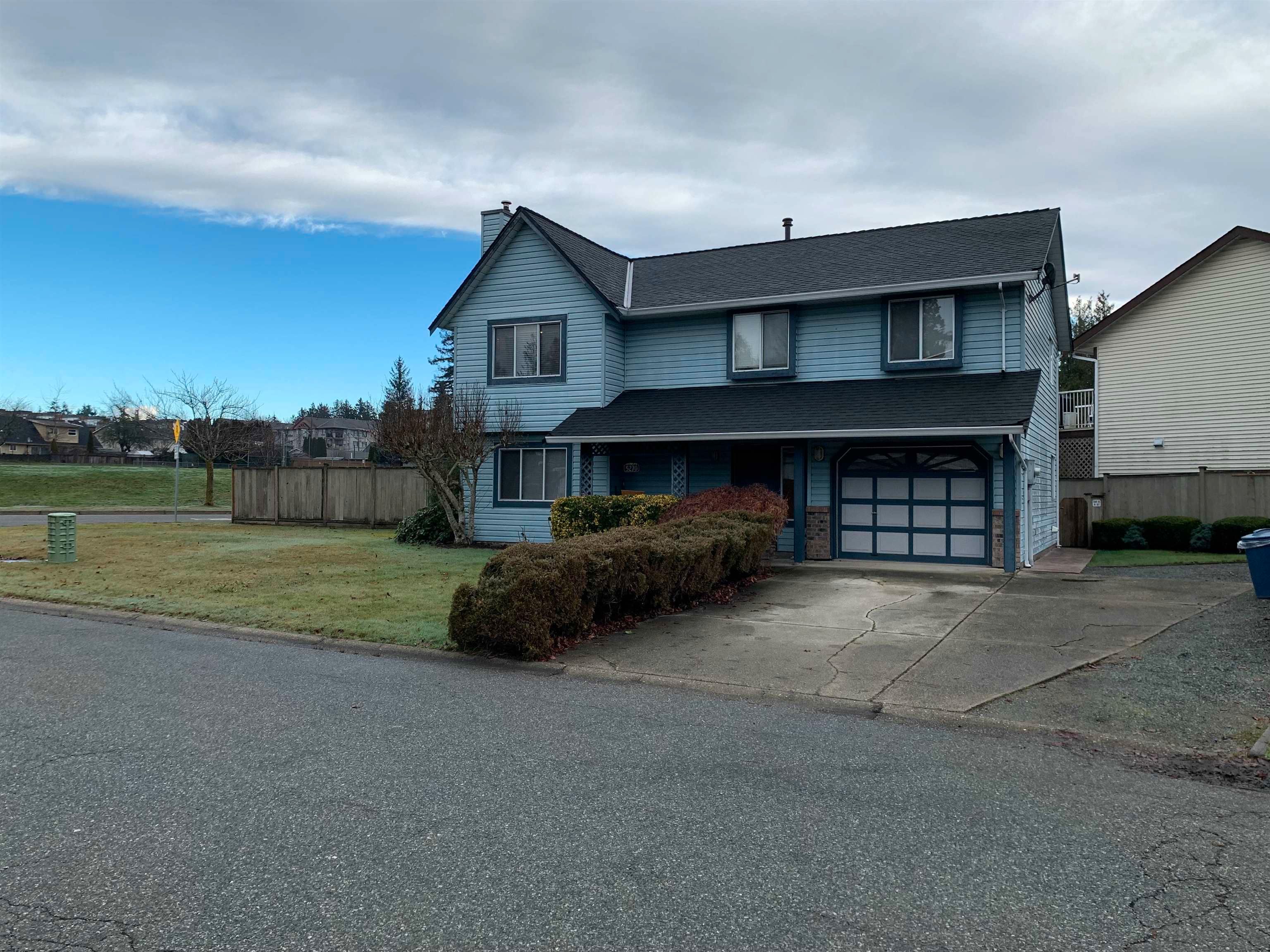 Main Photo: 5270 197A Street in Langley: Langley City House for sale : MLS®# R2749146