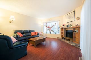 Photo 2: 6933 ARLINGTON Street in Vancouver: Killarney VE 1/2 Duplex for sale (Vancouver East)  : MLS®# R2344579