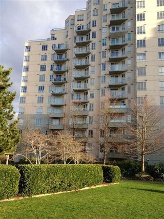 Photo 2: 511 3489 ASCOT Place in Vancouver: Collingwood VE Condo for sale in "REGENT COURT" (Vancouver East)  : MLS®# R2154247