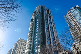 Photo 16: 1705 969 RICHARDS Street in Vancouver: Downtown VW Condo for sale in "Mondrian II" (Vancouver West)  : MLS®# R2344228