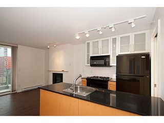 Photo 9: 907 1225 RICHARDS Street in Vancouver: Downtown VW Condo for sale in "Eden" (Vancouver West)  : MLS®# V1086819