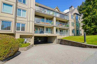 Photo 5: 421 6707 SOUTHPOINT Drive in Burnaby: South Slope Condo for sale in "MISSION WOODS" (Burnaby South)  : MLS®# R2514266