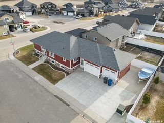 Photo 3: 923 Pohorecky Crescent in Saskatoon: Evergreen Residential for sale : MLS®# SK893025