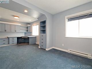 Photo 13: 3459 Waterloo Pl in VICTORIA: SE Mt Tolmie House for sale (Saanich East)  : MLS®# 755573