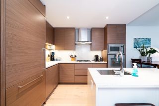 Photo 6: 409 5693 ELIZABETH Street in Vancouver: Cambie Condo for sale in "PARKER" (Vancouver West)  : MLS®# R2643518